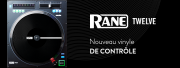Un vinyle de contrôle noir rainuré pour la Twelve